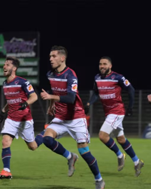 saison1920-500x360_timeline_4