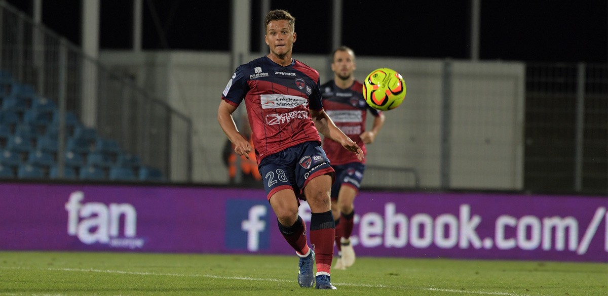 This is the page for the ligue 1, with an overview of fixtures, tables, dates, squads, market values, statistics and history. Clermont Foot 63 Ligue 1 . Troyes - Clermont: le groupe clermontois | CLERMONT FOOT 63