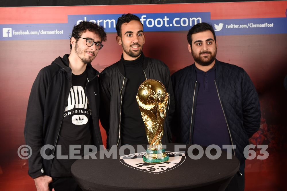 Vos photos avec la Coupe du Monde