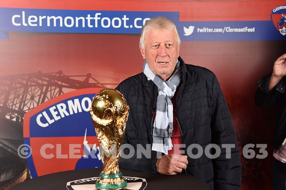 Vos photos avec la Coupe du Monde