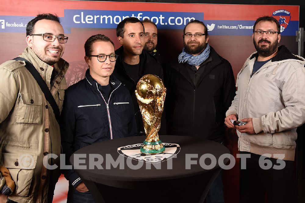 Vos photos avec la Coupe du Monde