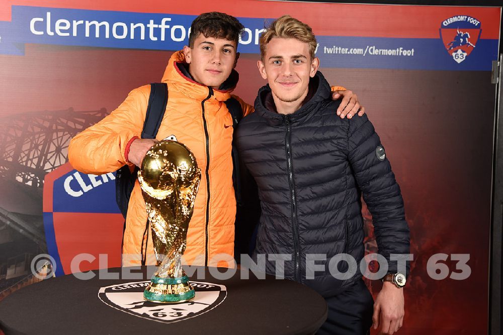 Vos photos avec la Coupe du Monde