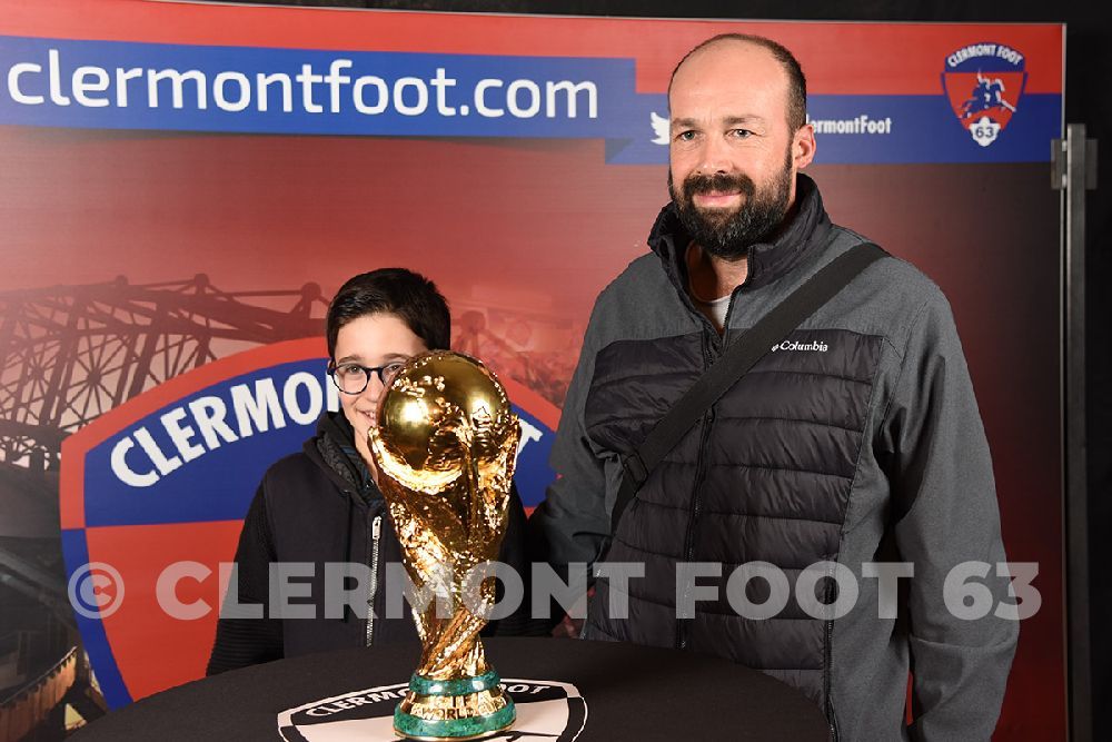 Vos photos avec la Coupe du Monde