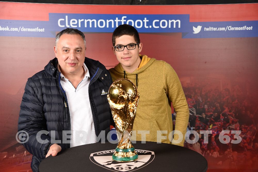 Vos photos avec la Coupe du Monde