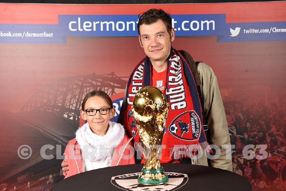 Vos photos avec la Coupe du Monde