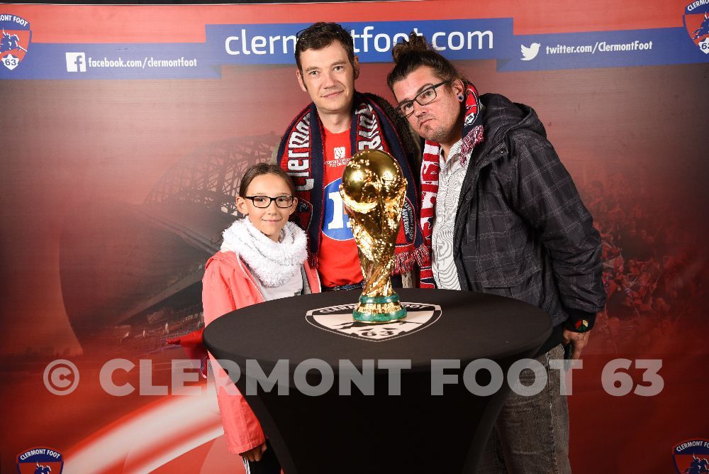 Vos photos avec la Coupe du Monde