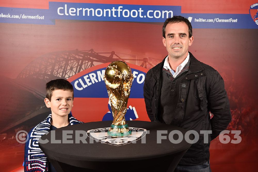 Vos photos avec la Coupe du Monde