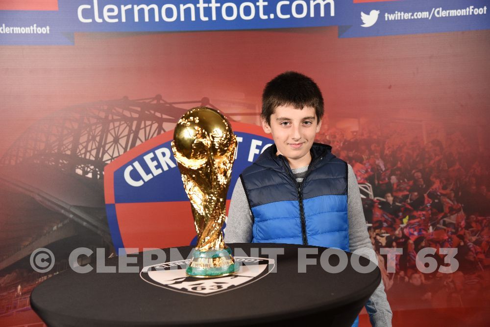 Vos photos avec la Coupe du Monde