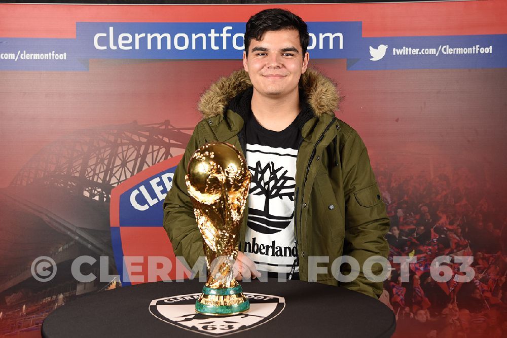 Vos photos avec la Coupe du Monde