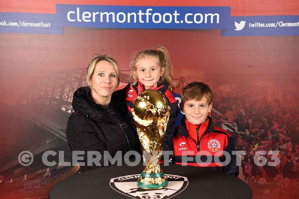 Vos photos avec la Coupe du Monde