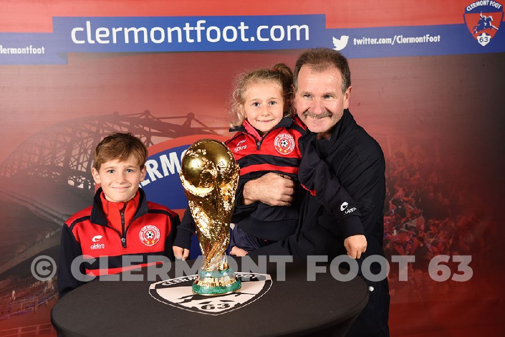 Vos photos avec la Coupe du Monde