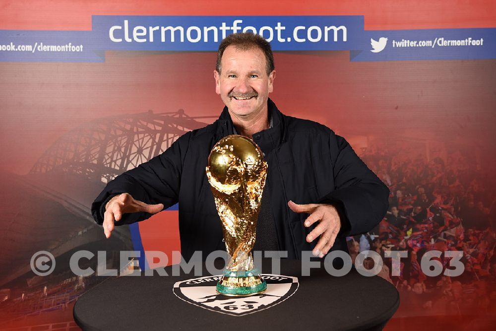 Vos photos avec la Coupe du Monde