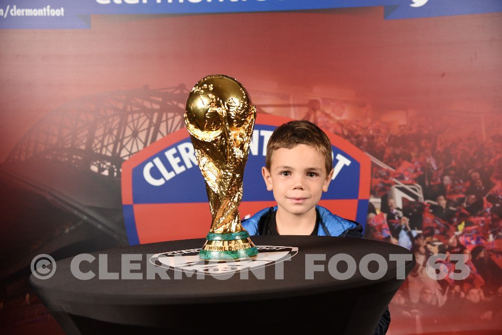 Vos photos avec la Coupe du Monde
