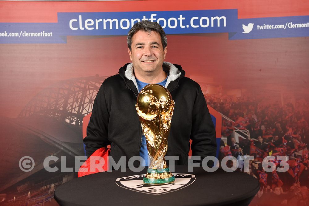 Vos photos avec la Coupe du Monde