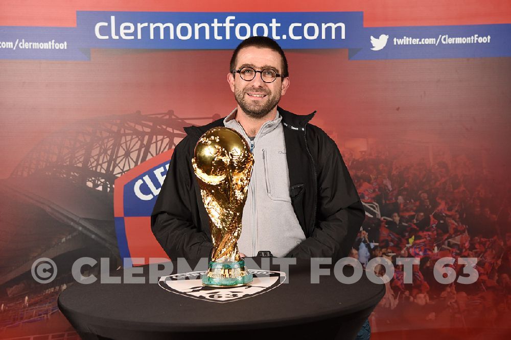 Vos photos avec la Coupe du Monde
