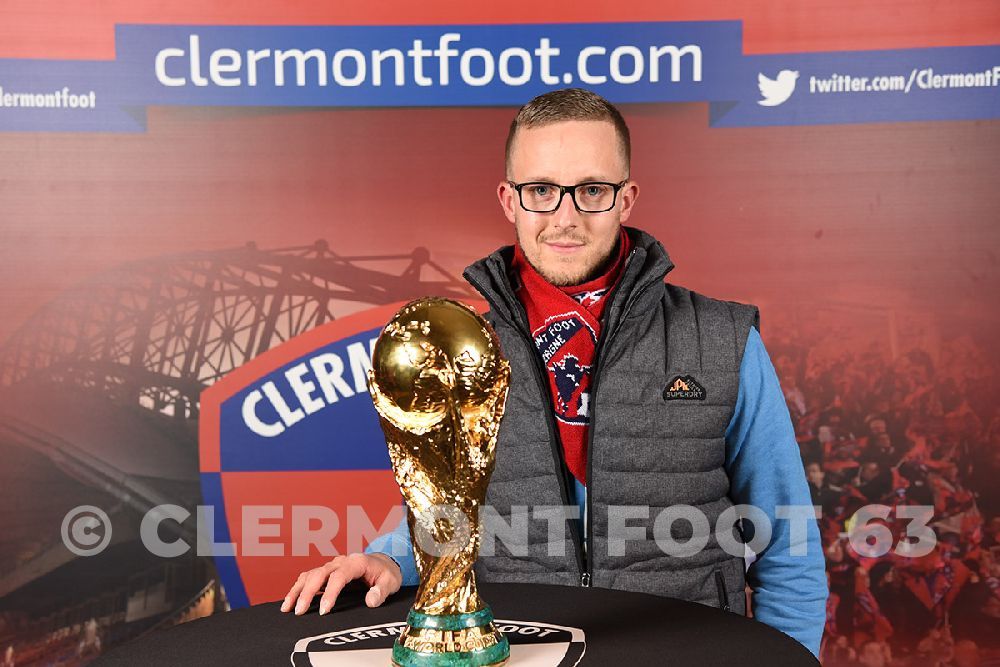 Vos photos avec la Coupe du Monde
