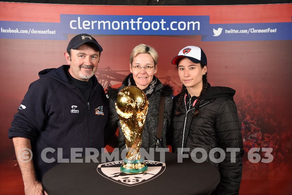 Vos photos avec la Coupe du Monde
