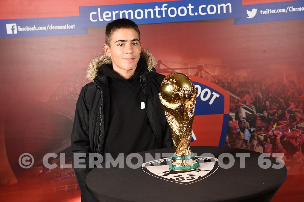 Vos photos avec la Coupe du Monde