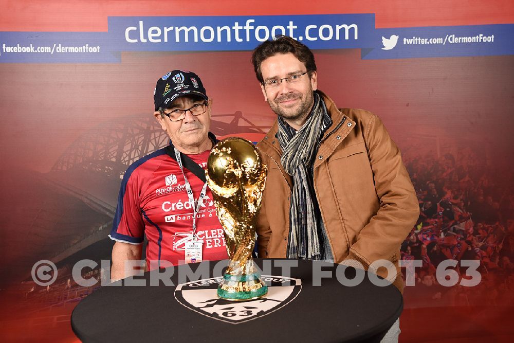 Vos photos avec la Coupe du Monde
