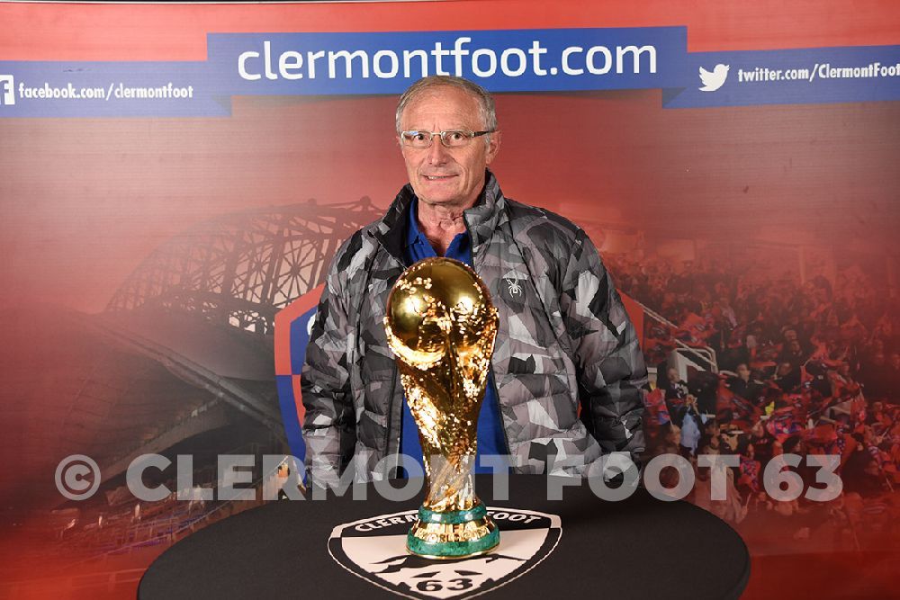 Vos photos avec la Coupe du Monde