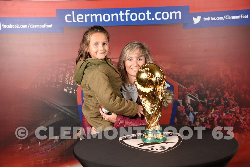 Vos photos avec la Coupe du Monde