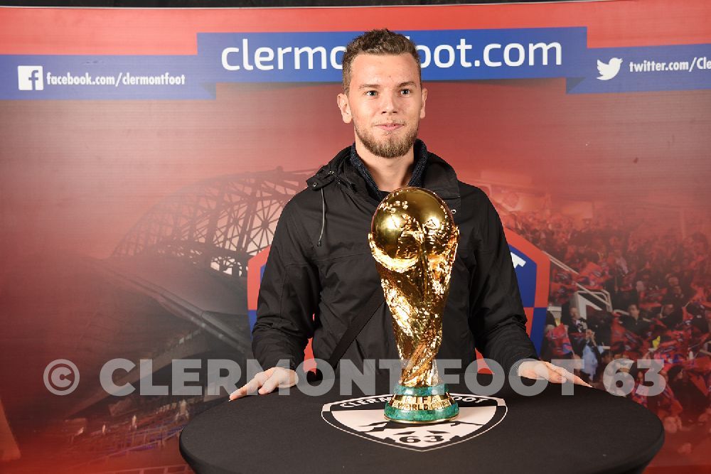 Vos photos avec la Coupe du Monde