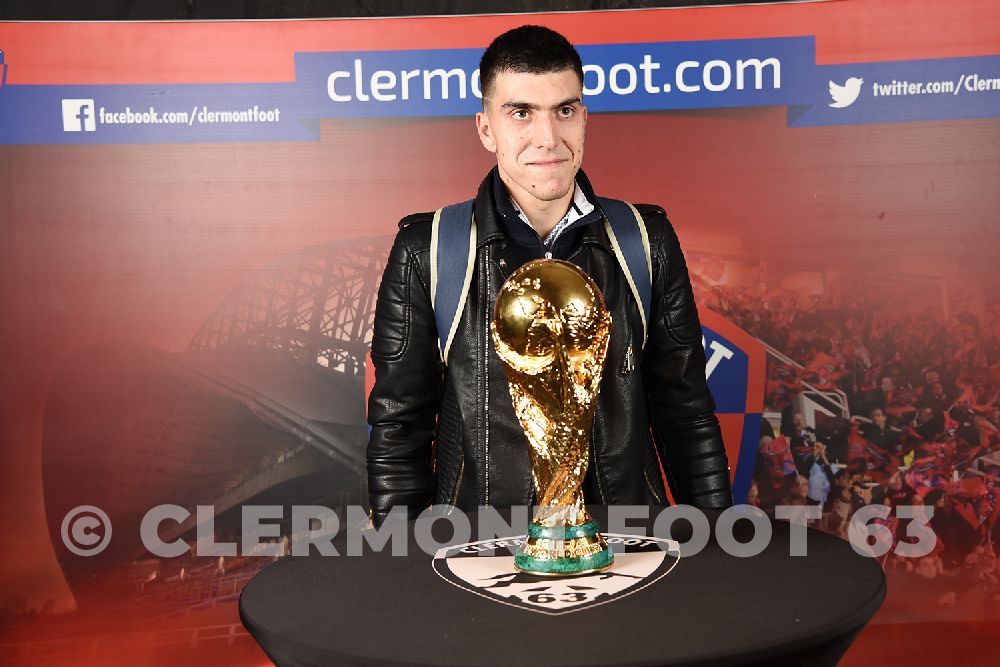 Vos photos avec la Coupe du Monde