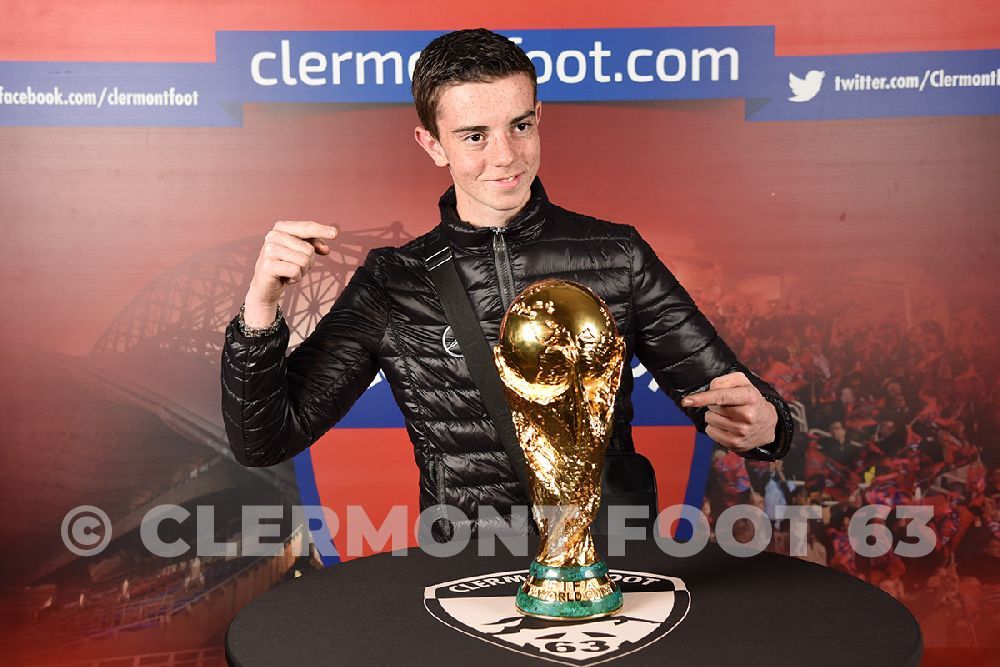 Vos photos avec la Coupe du Monde