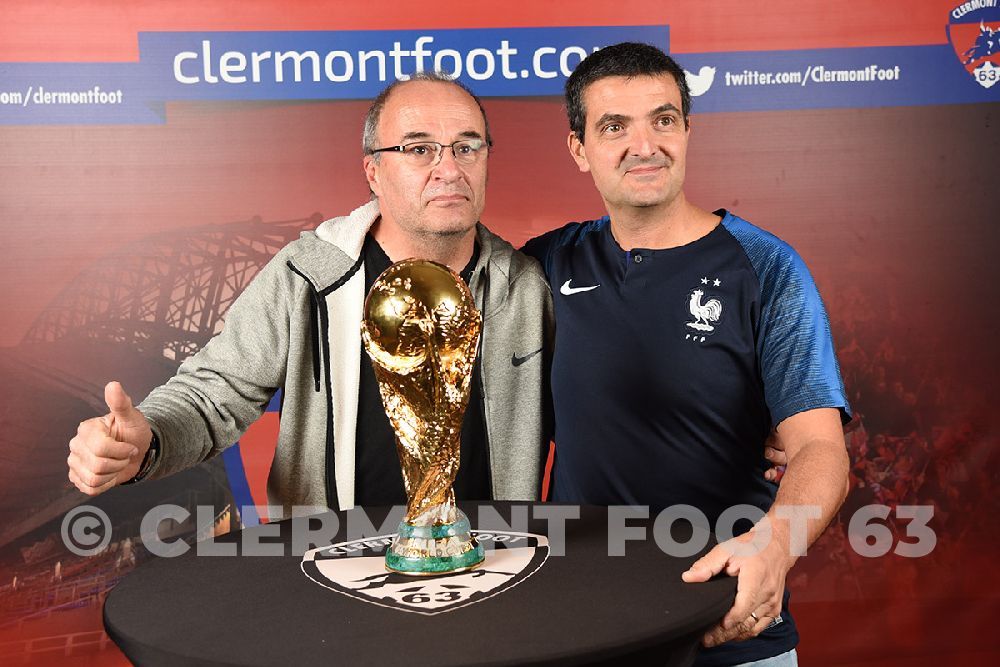 Vos photos avec la Coupe du Monde