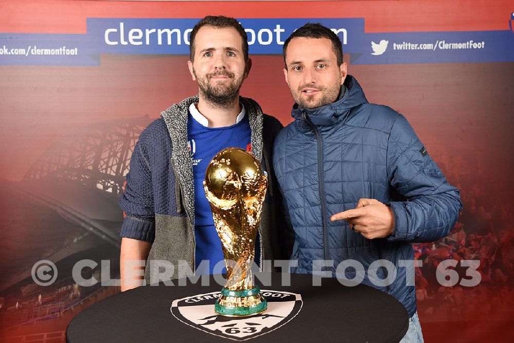 Vos photos avec la Coupe du Monde