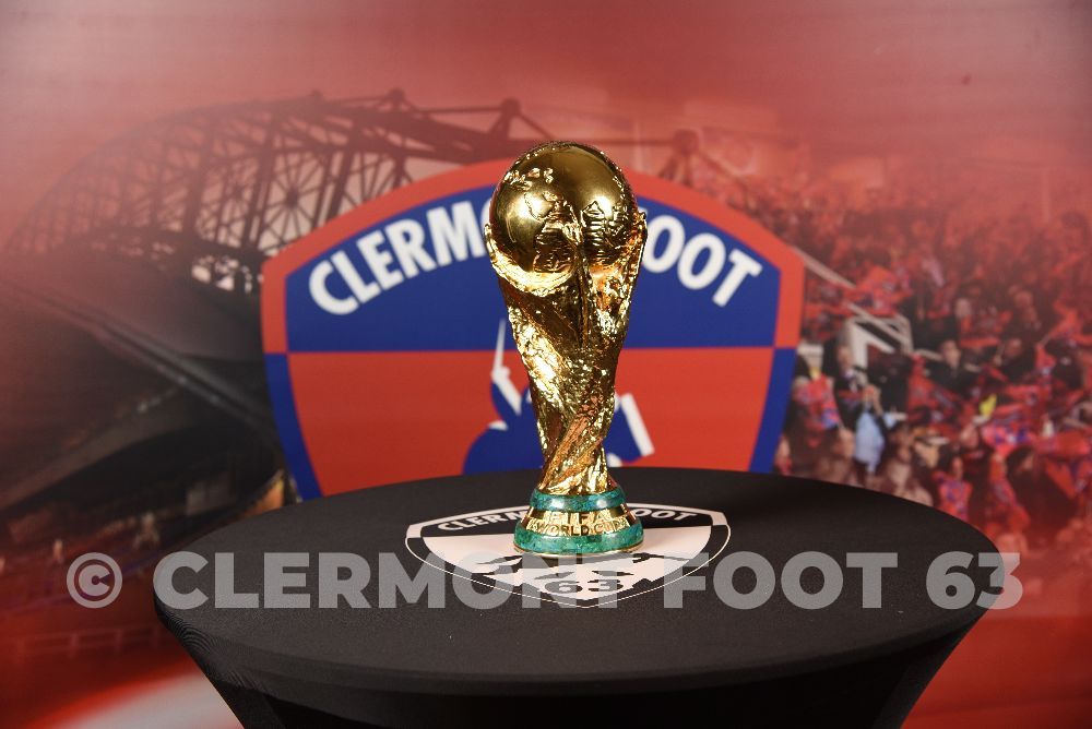 Vos photos avec la Coupe du Monde