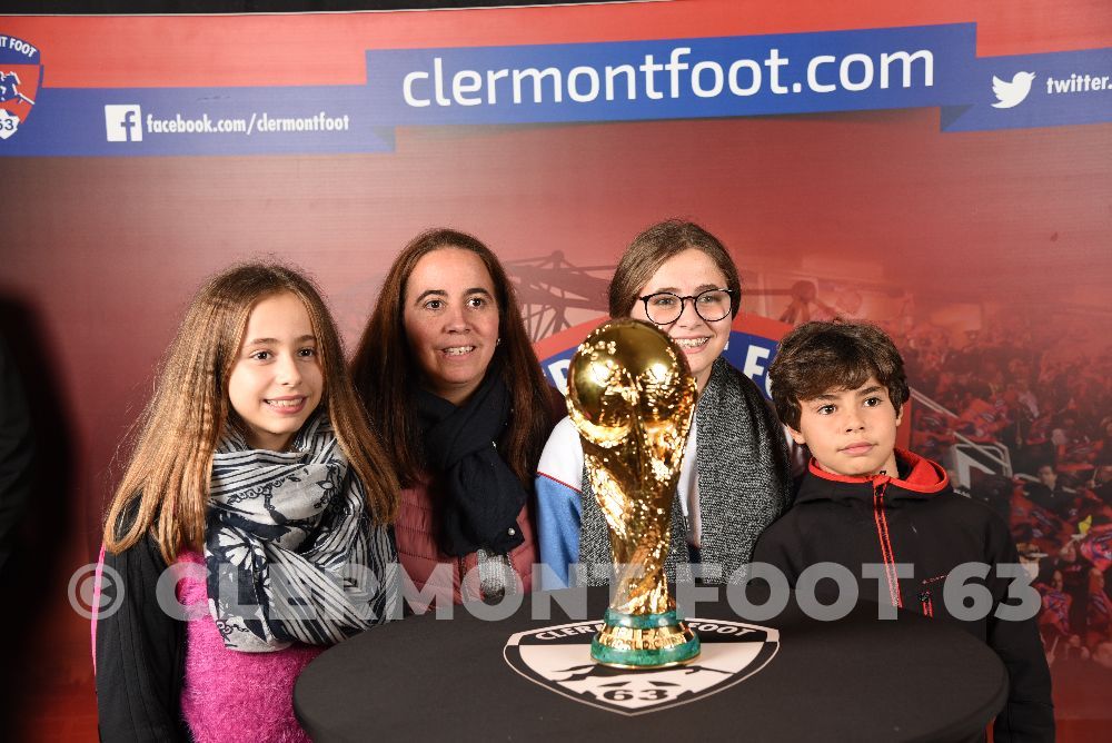 Vos photos avec la Coupe du Monde