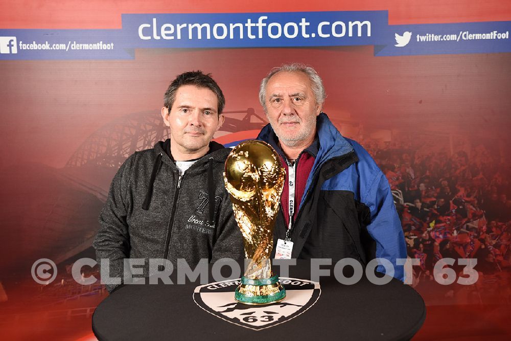 Vos photos avec la Coupe du Monde