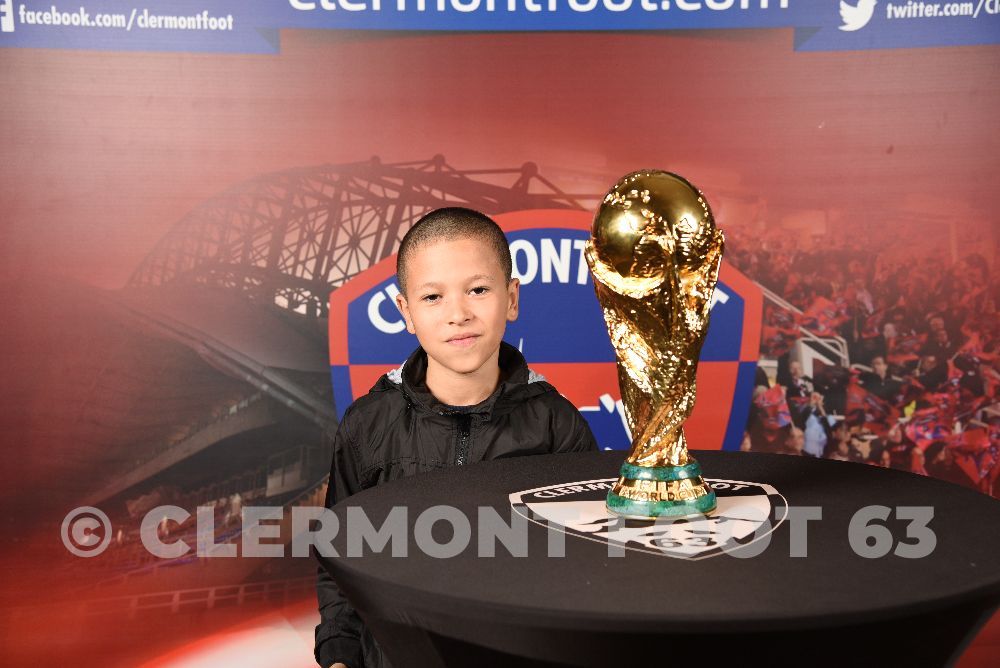 Vos photos avec la Coupe du Monde