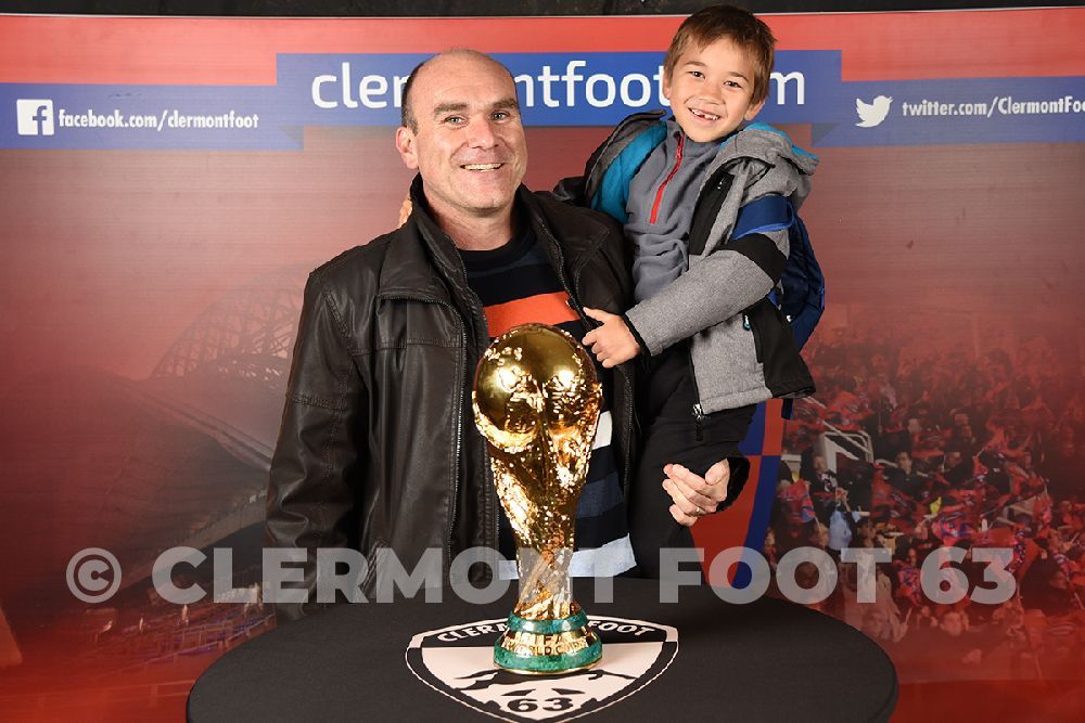 Vos photos avec la Coupe du Monde