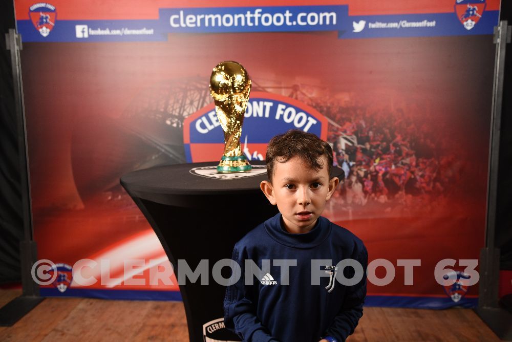 Vos photos avec la Coupe du Monde