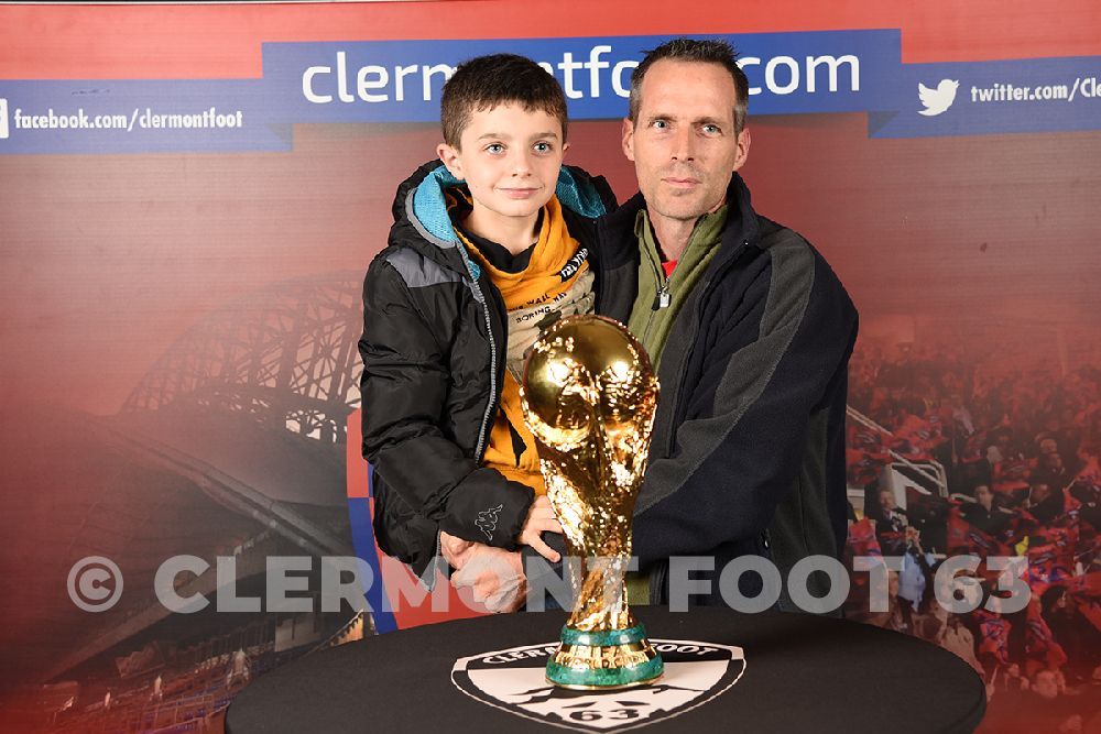 Vos photos avec la Coupe du Monde