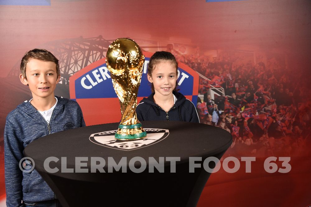 Vos photos avec la Coupe du Monde