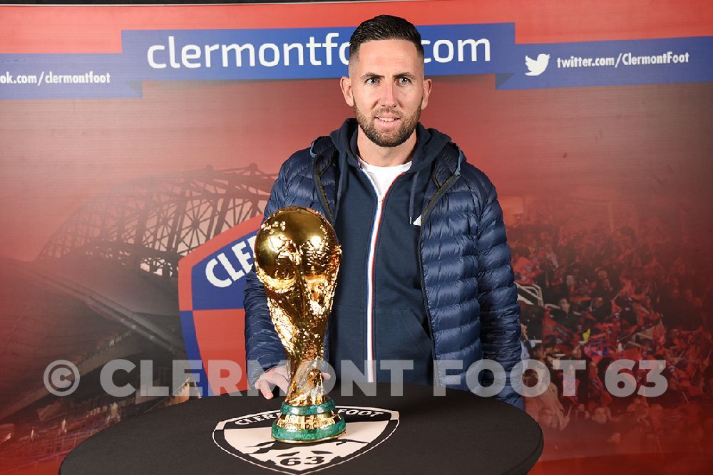 Vos photos avec la Coupe du Monde