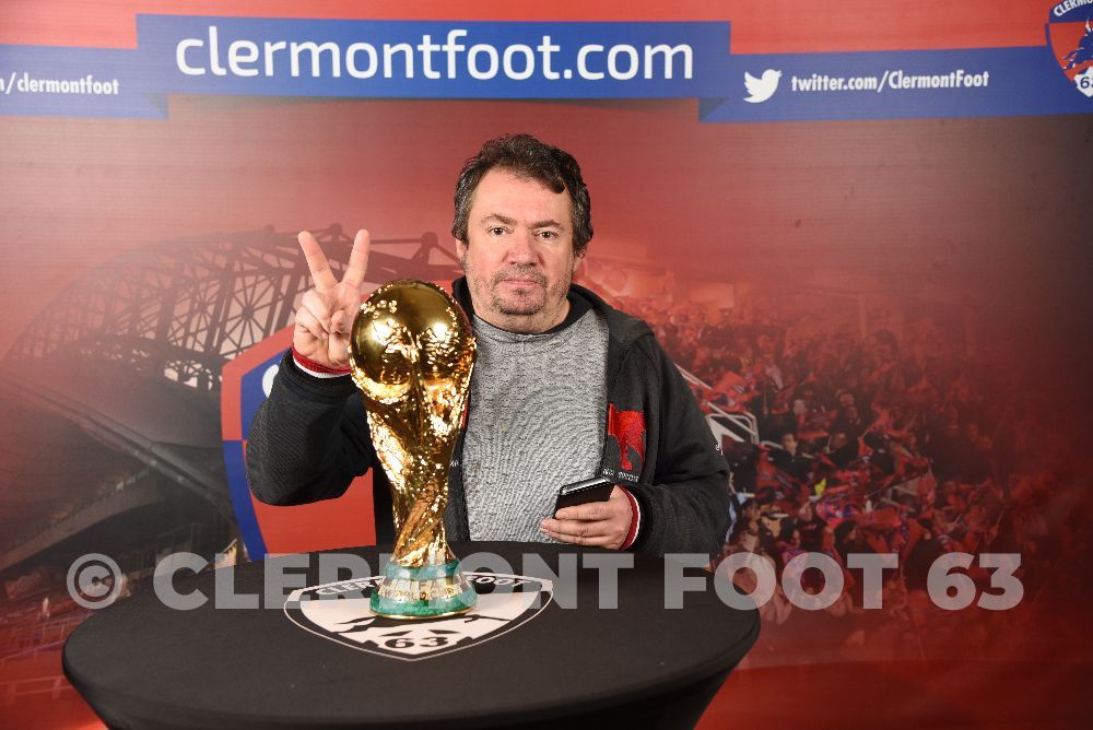 Vos photos avec la Coupe du Monde