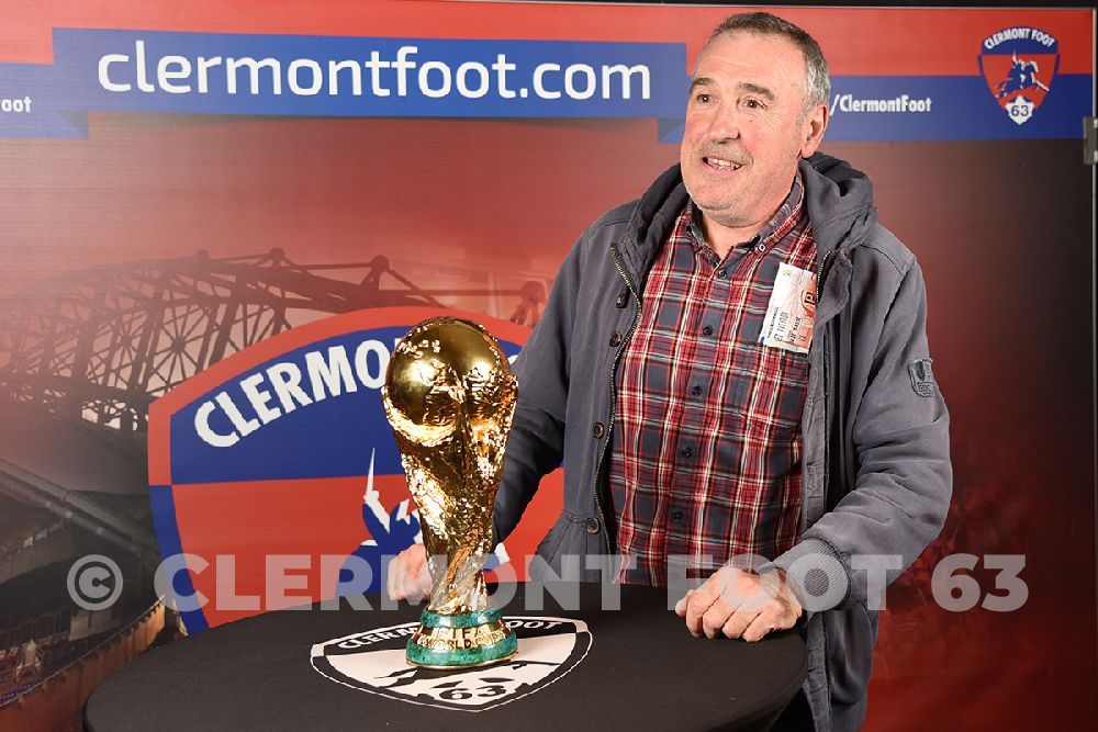 Vos photos avec la Coupe du Monde