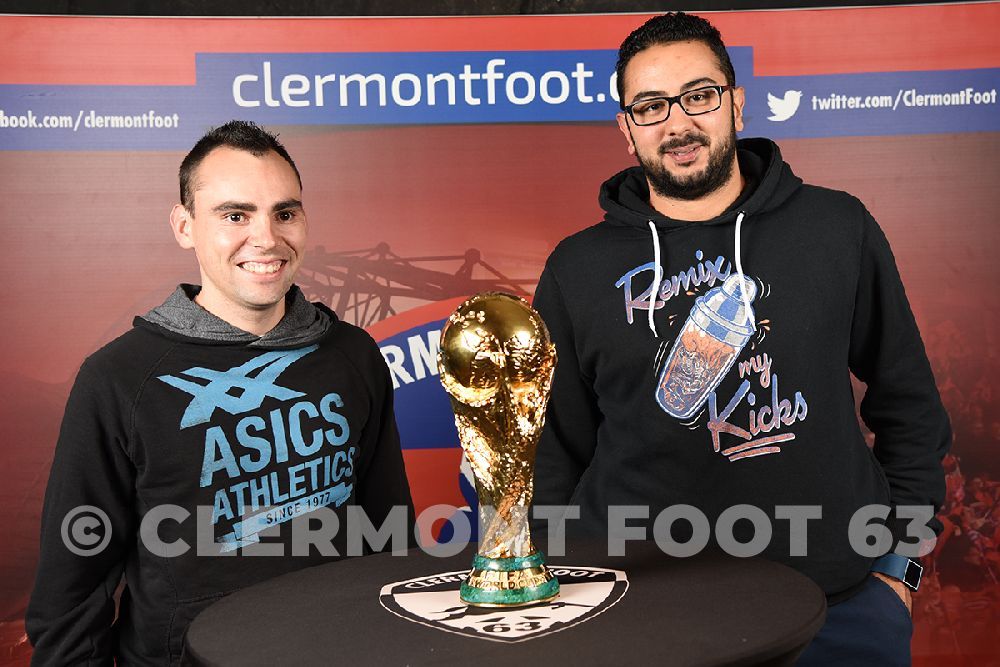 Vos photos avec la Coupe du Monde