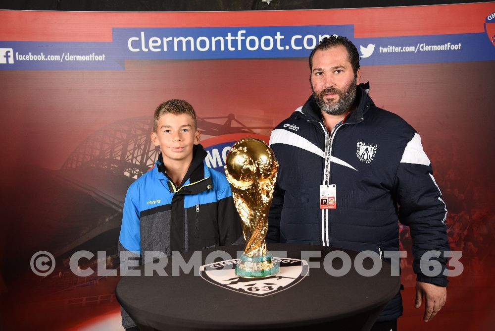 Vos photos avec la Coupe du Monde