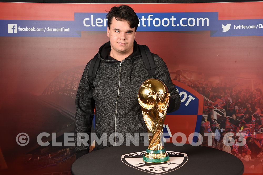 Vos photos avec la Coupe du Monde
