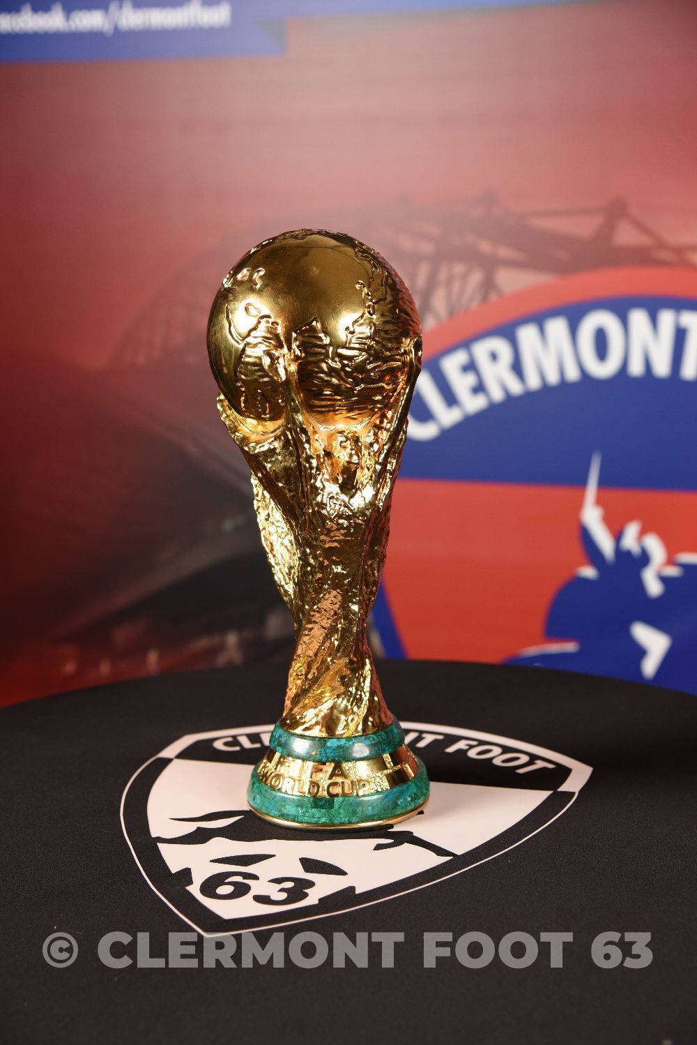 Vos photos avec la Coupe du Monde