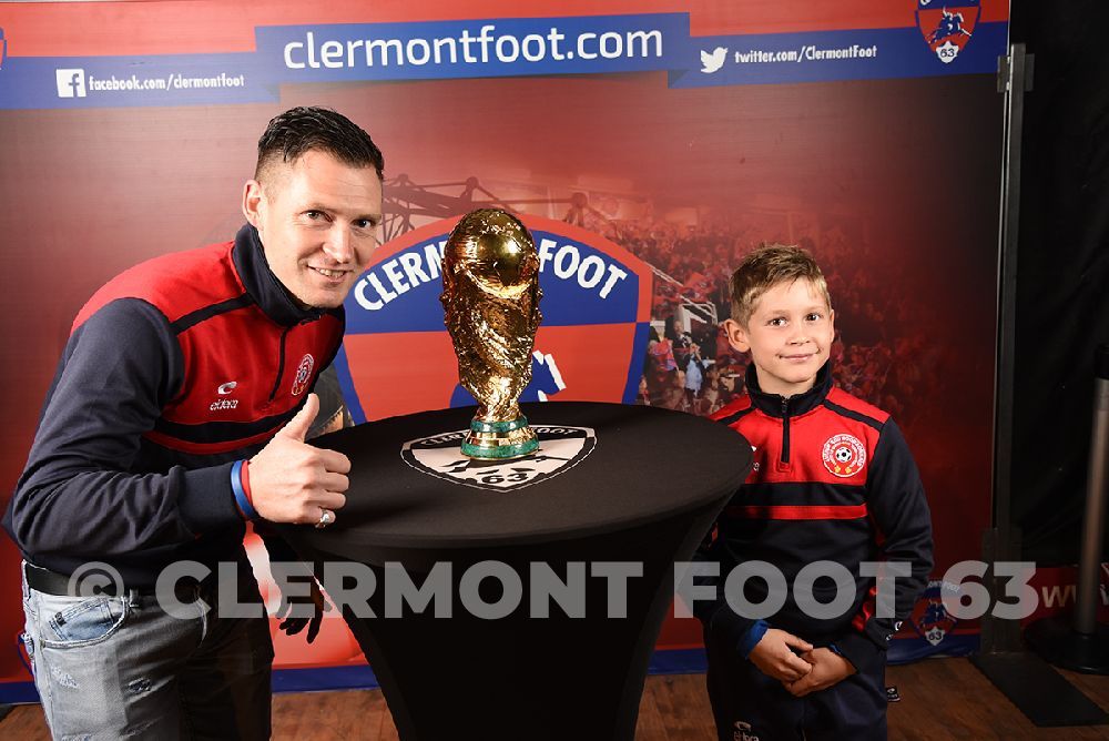 Vos photos avec la Coupe du Monde