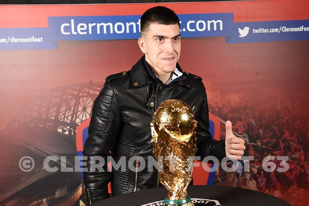 Vos photos avec la Coupe du Monde