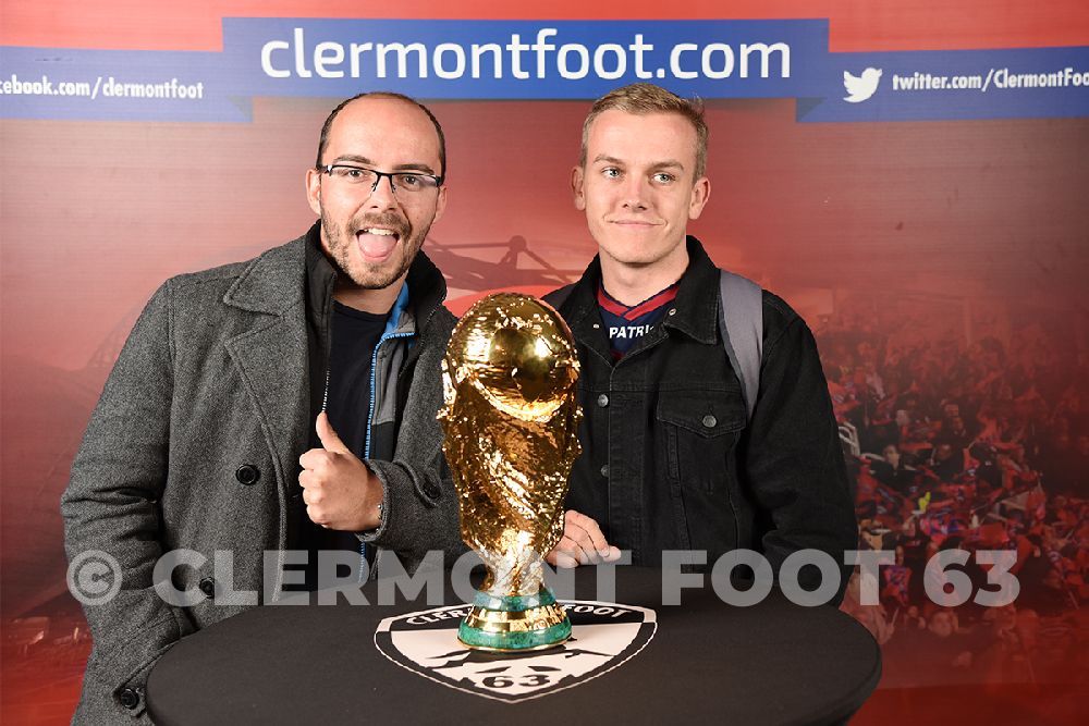 Vos photos avec la Coupe du Monde