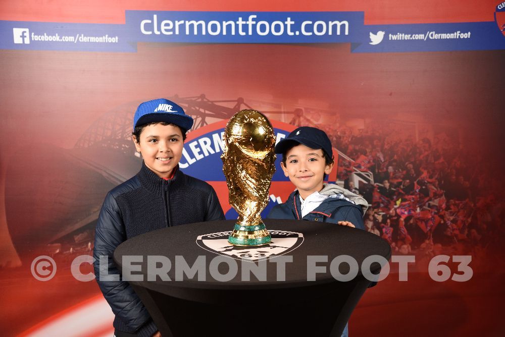 Vos photos avec la Coupe du Monde