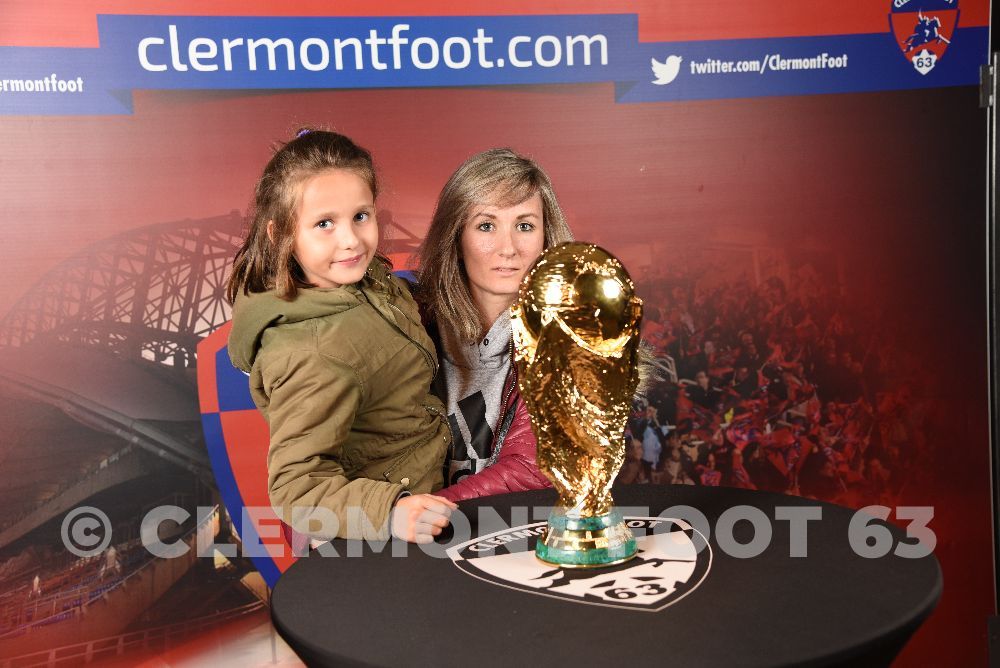 Vos photos avec la Coupe du Monde